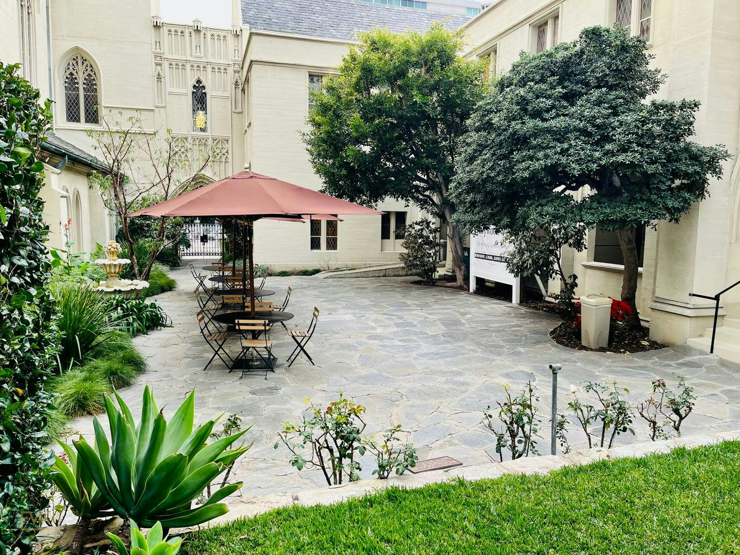 Hollywood Experience Event Space in Los Angeles, 372 sqm, showroom presentation, pop-up rental