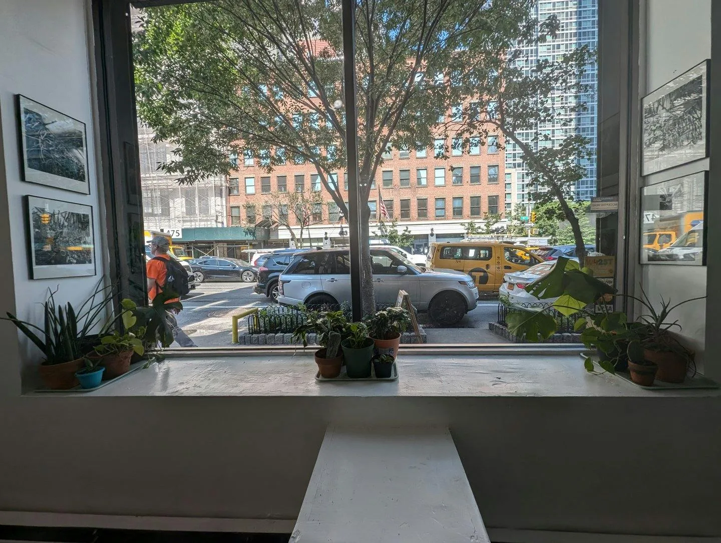 Hudson Yards Art Gallery and Cafe Space — 3