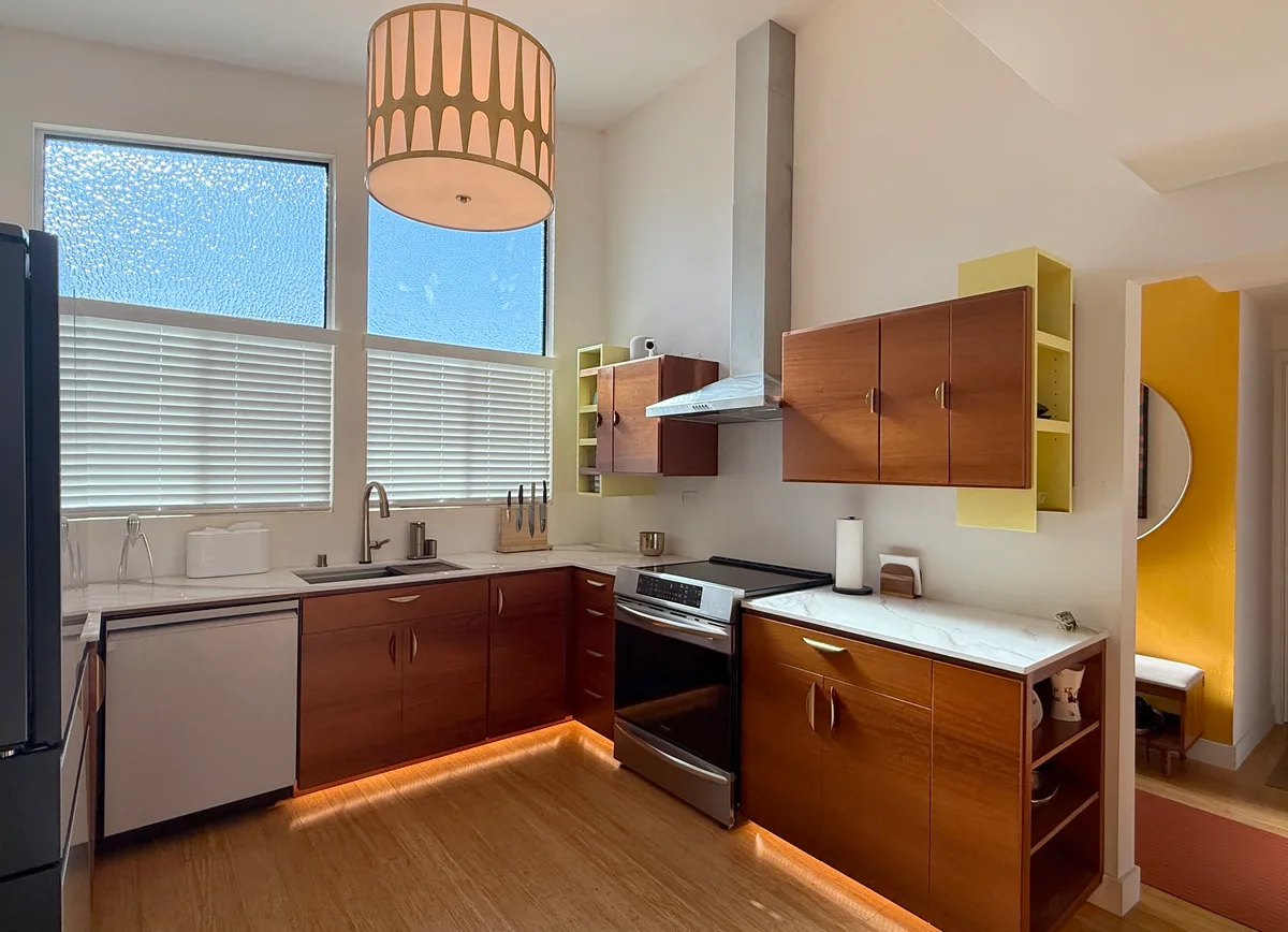 Iconic Mid-Century Modern Space for Creative Productions, 112 sqm, photo shoot, pop-up rental in Las Vegas, additional inter…