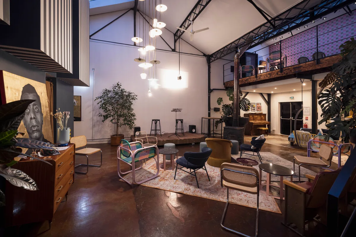 Immersive Seminar Space in Cultural Center, 300 sqm, workshop, pop-up rental in Argenteuil