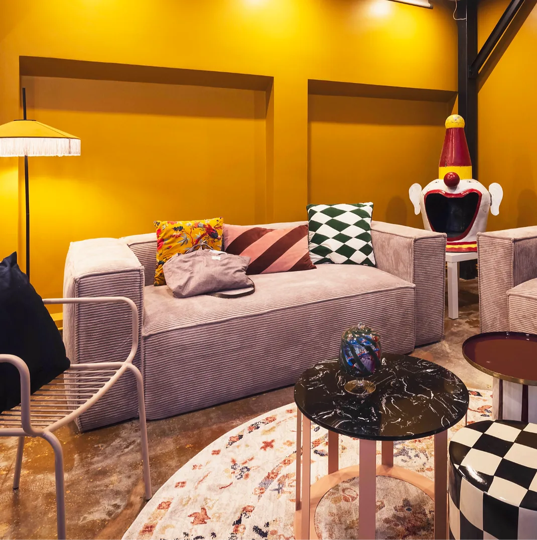 Immersive Seminar Space in Cultural Center, 300 sqm, workshop, pop-up rental in Argenteuil, interior view