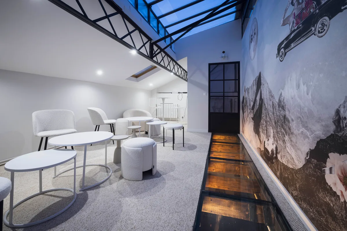 Immersive Seminar Space in Cultural Center, 300 sqm, workshop, pop-up rental in Argenteuil, second interior view