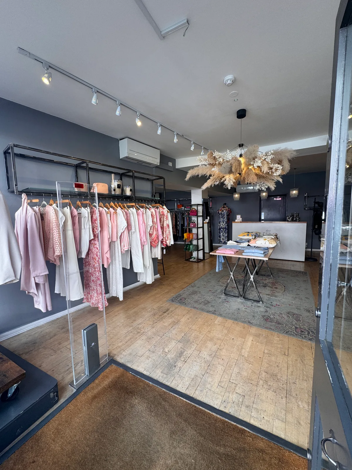 In-Store Concession Opportunity in Boutique, 33 sqm, pop up store in Greater London, third interior view