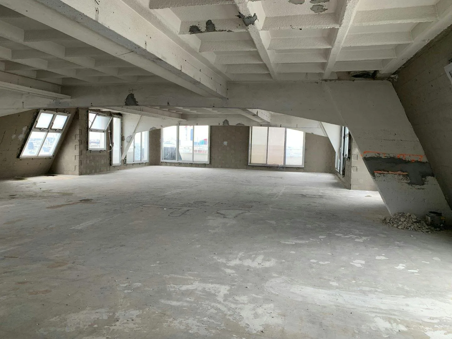 Industrial Building for Rent in Le Marais, Paris — 2