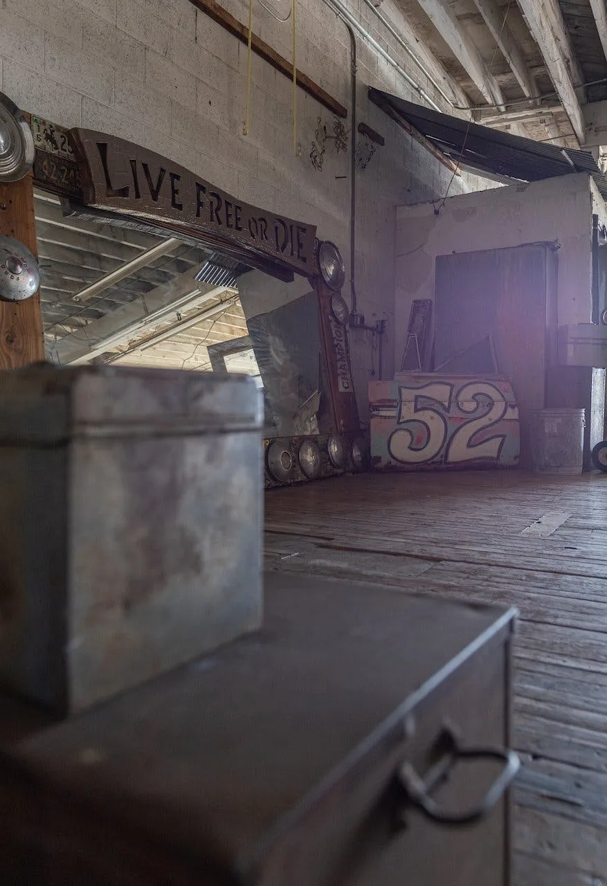 Industrial-Chic Creative Space in Hyde Park, Los Angeles — 5