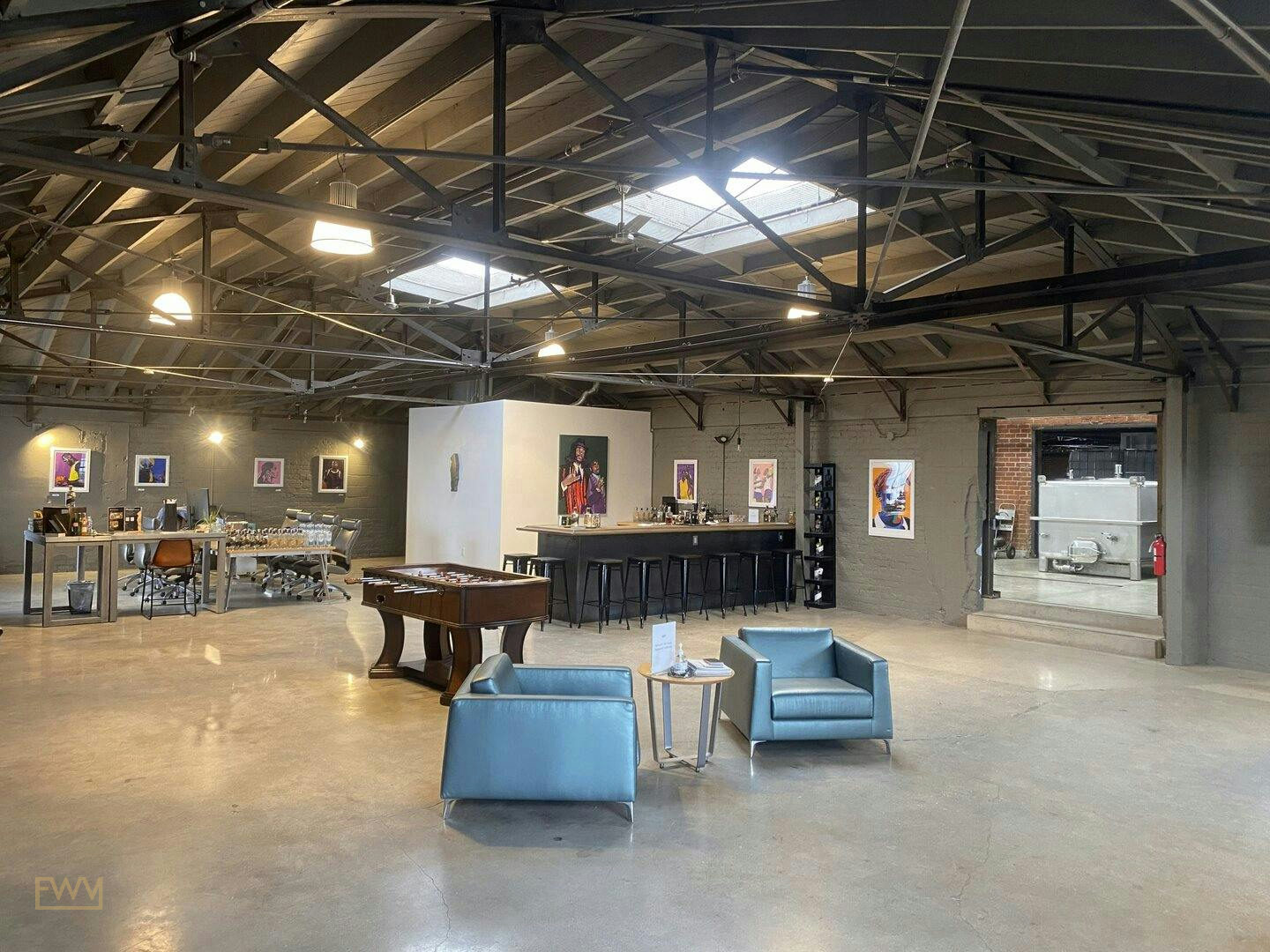 Industrial Distillery and Warehouse Space in Los Angeles, 929 sqm, photo shoot, pop-up rental