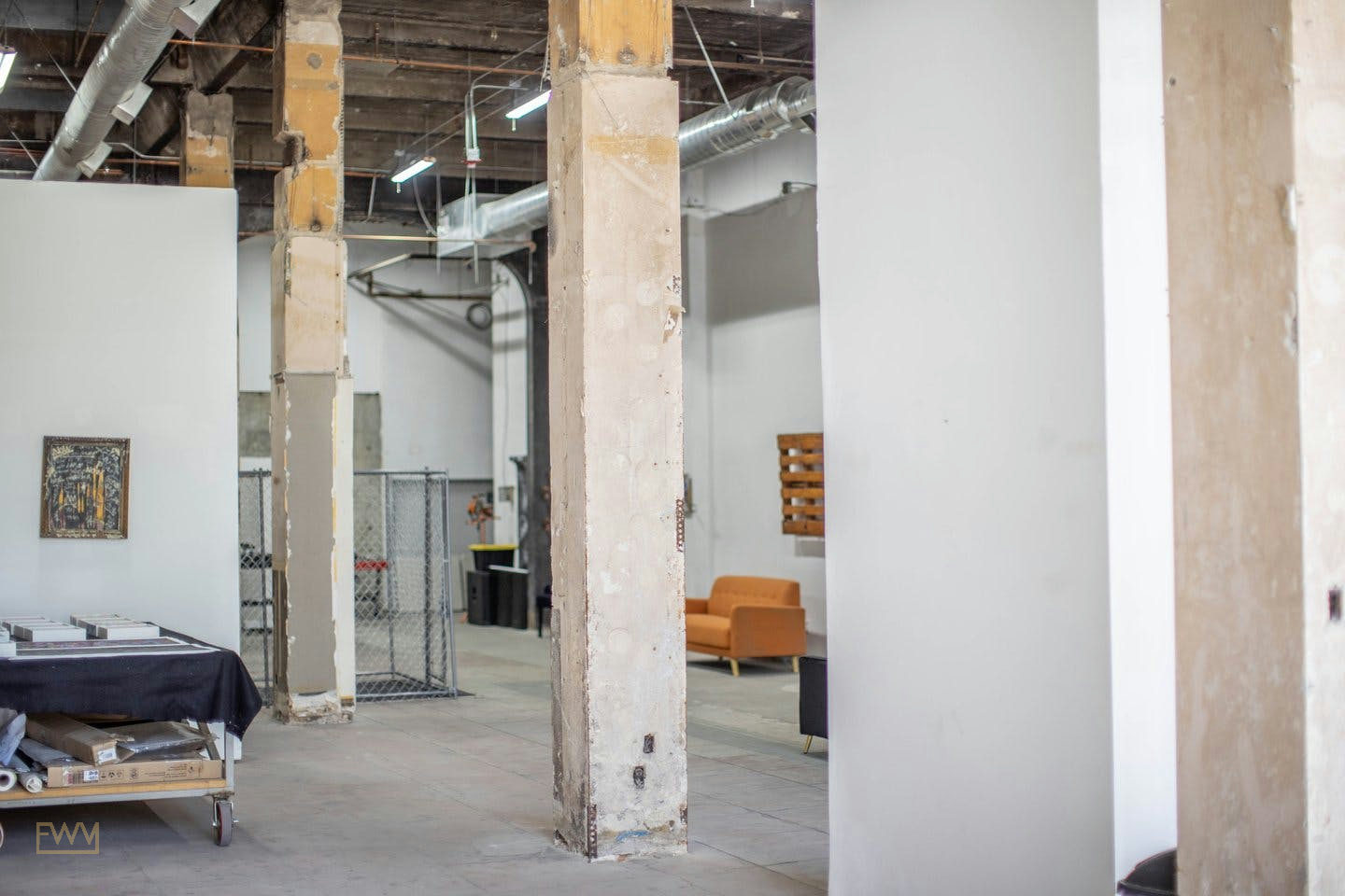 Industrial Downtown Event Space on South Broadway, 279 sqm, pop up store in Los Angeles