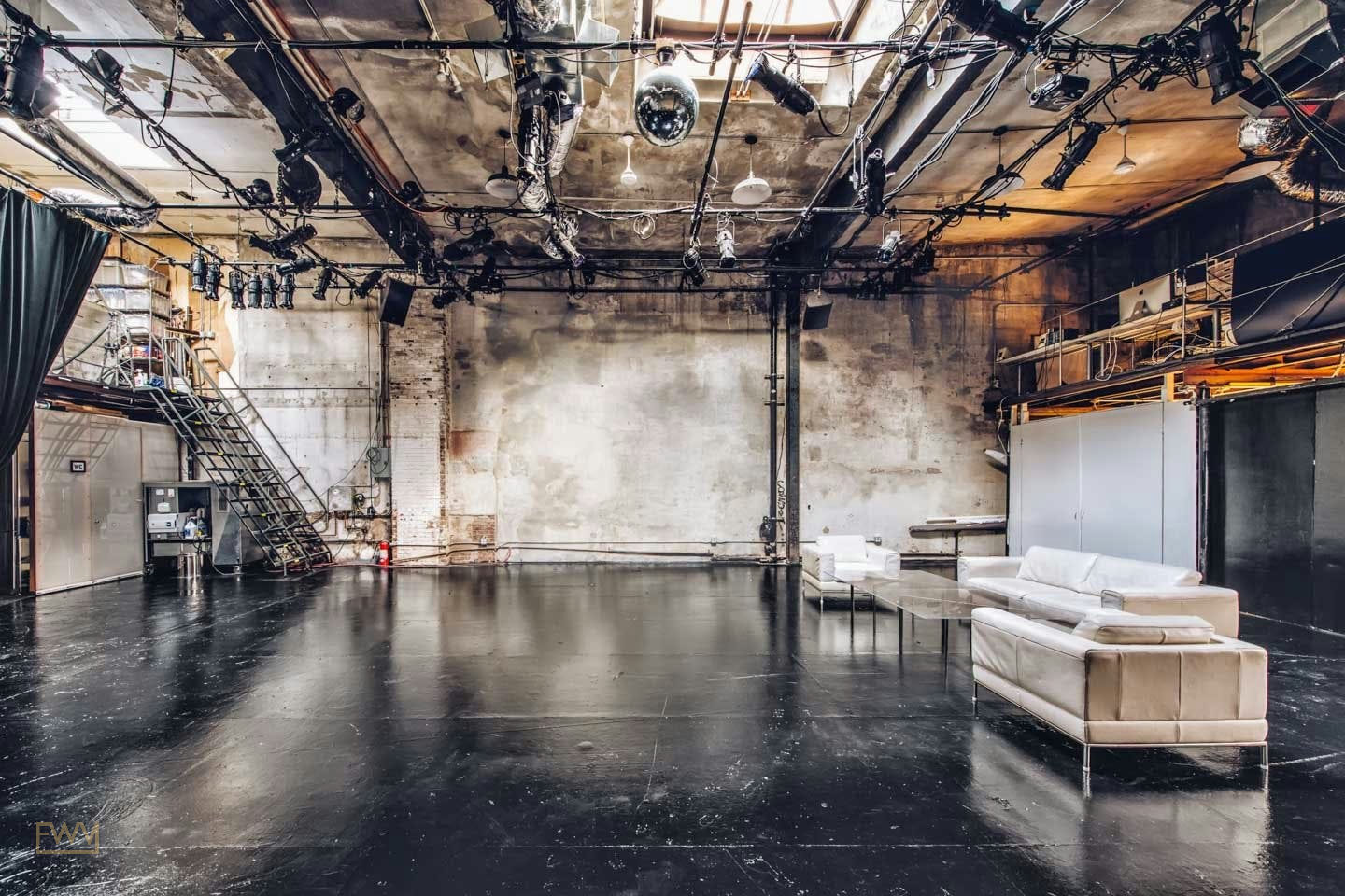 Industrial Event and Showroom Space in New York East Village, 232 sqm, private event, pop-up rental