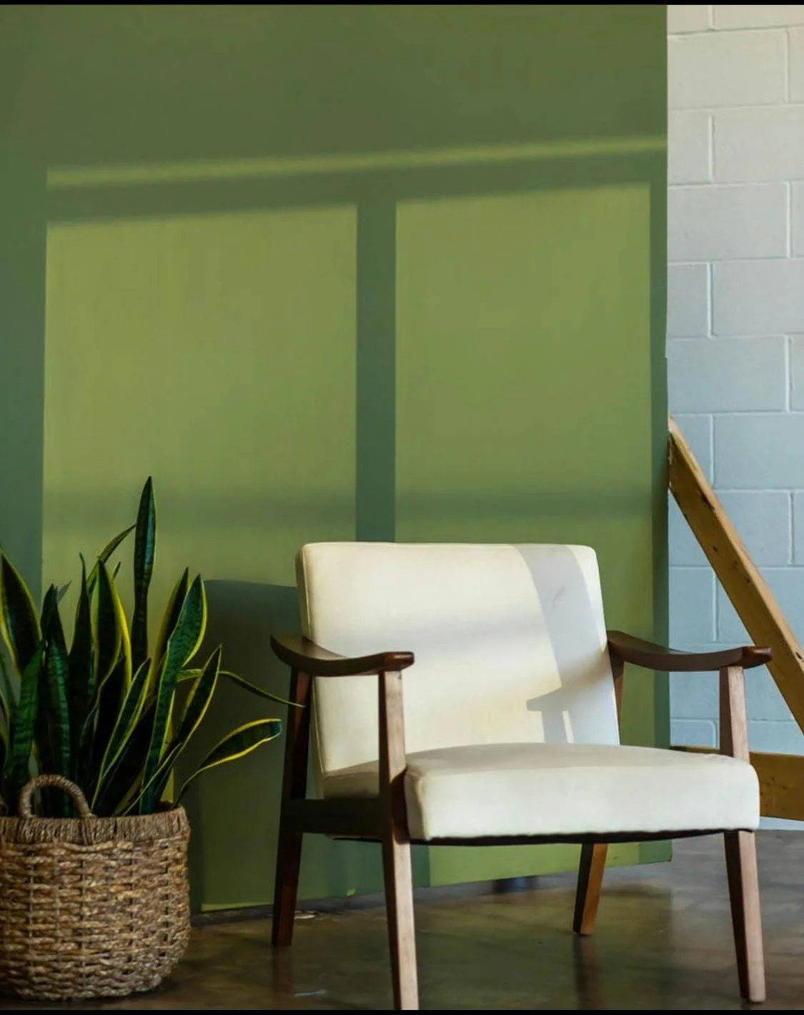 Industrial Natural Light Studio in Dallas Design District — 2