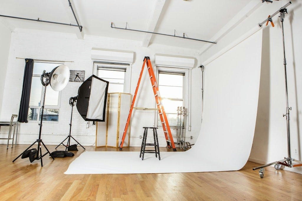 Industrial Photo and Film Studio in New York, art exhibition, pop-up rental