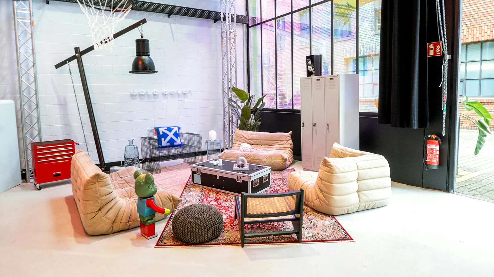 Industrial Showroom and Event Space in Cologne — 4