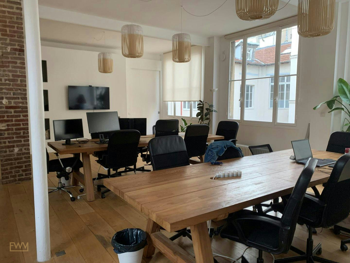 Industrial Showroom and Office Space in Paris 10, 150 sqm, showroom presentation, pop-up rental