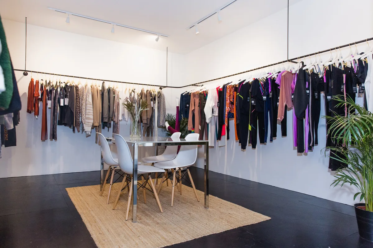 Industrial Showroom Space with Ample Facilities, 186 sqm, pop up store in Greater London, interior view