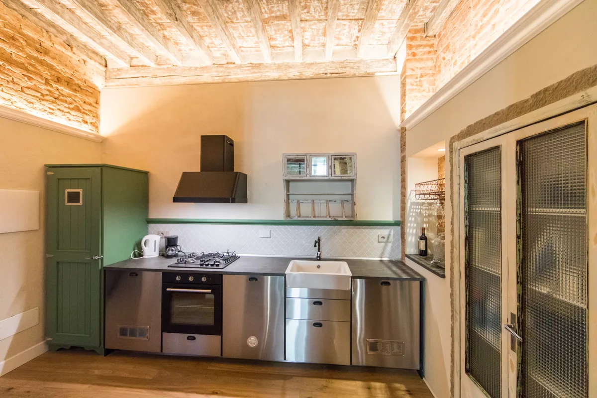 Industrial-Style Loft in Historic Florence, 60 sqm, photo shoot, pop-up rental in Firenze, second interior view