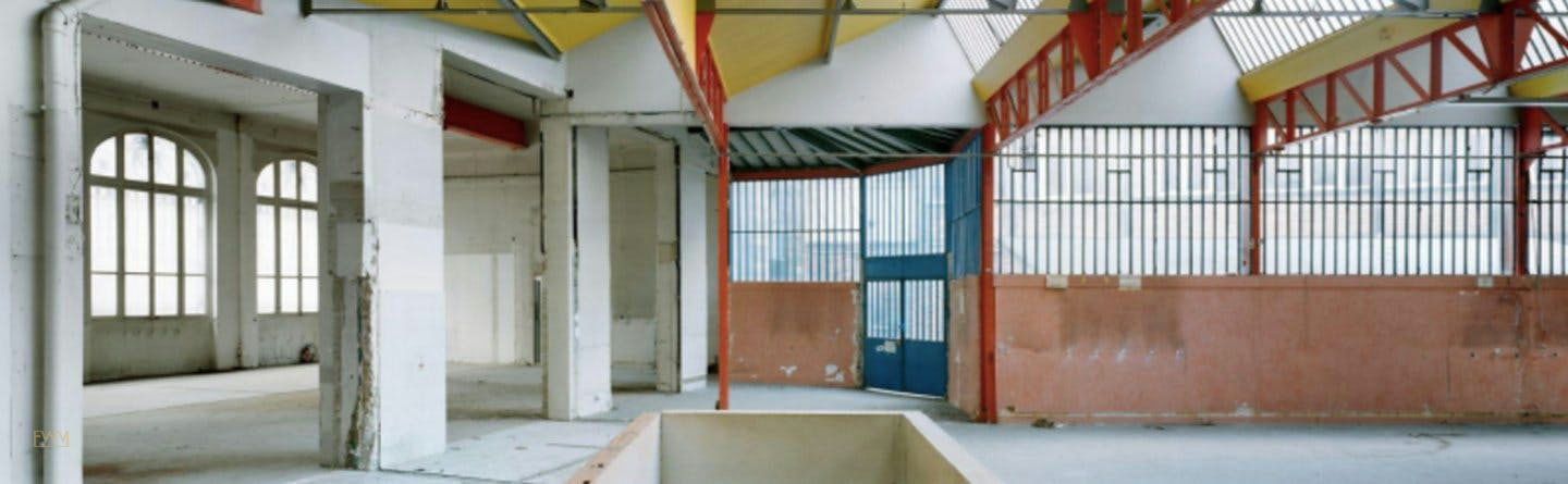 Industrial Style Space on Rue de Reuilly, Paris, 800 sqm, art exhibition, pop-up rental
