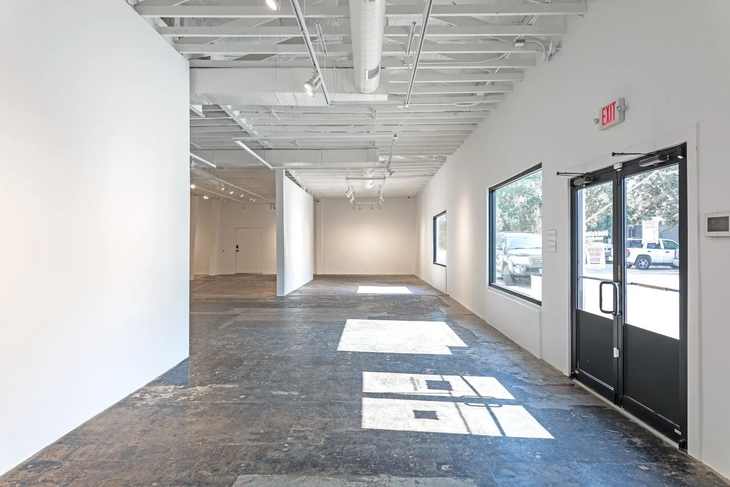 Industrial White-Box Gallery and Event Space in Houston