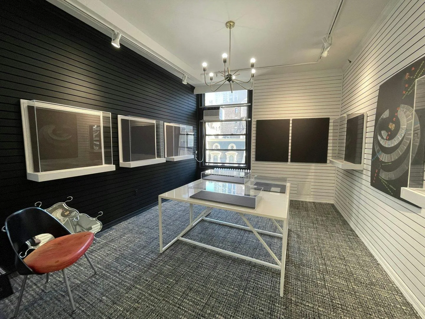 Intimate Commercial Space in Midtown New York
