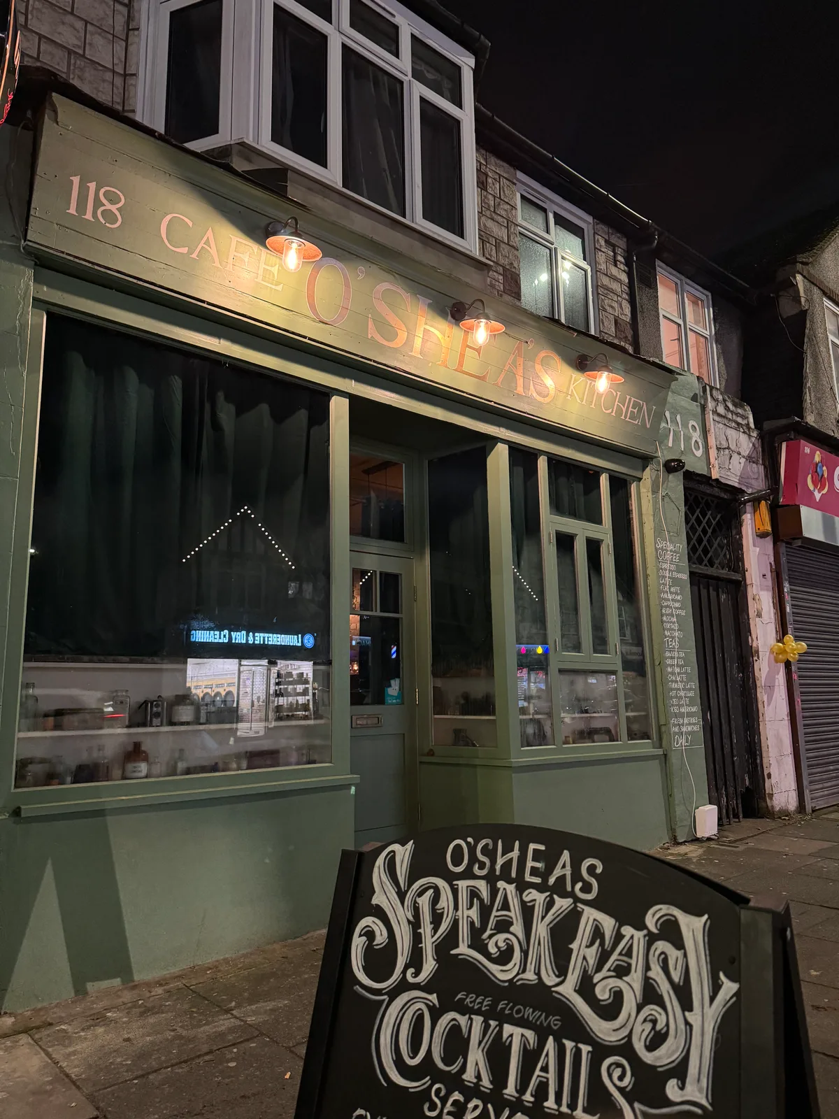 Inviting Venue with Fully Equipped Kitchen and Bar, 44 sqm, cocktail reception, pop-up rental in Wembley Park, additional in…