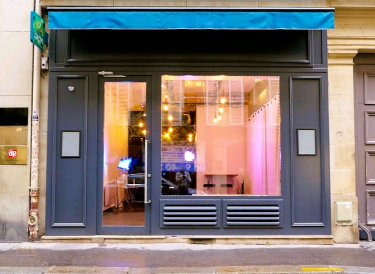 Jean Mermoz Pop Up Boutique in Paris 8th Arrondissement, 30 sqm, pop up store