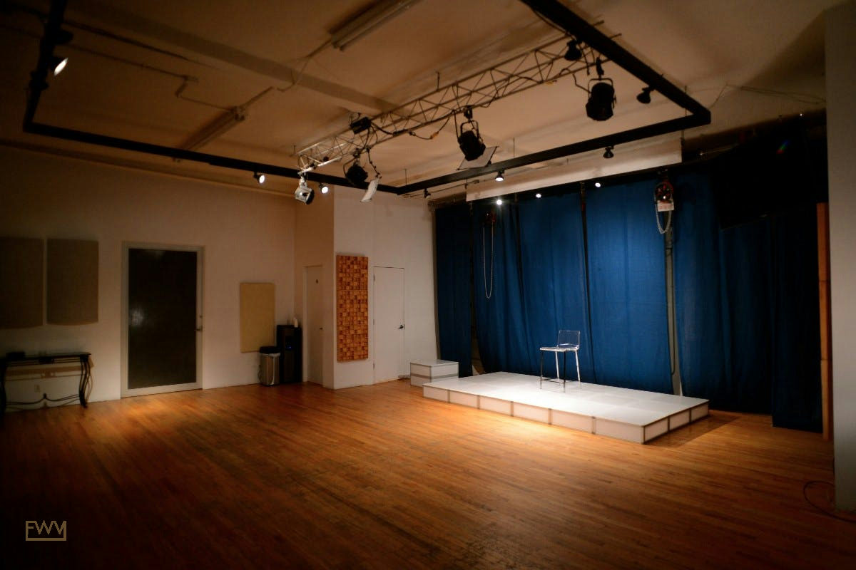 Kimball Studio Penthouse Loft on 5th Avenue, Manhattan, 232 sqm, gallery showing, pop-up rental in New York