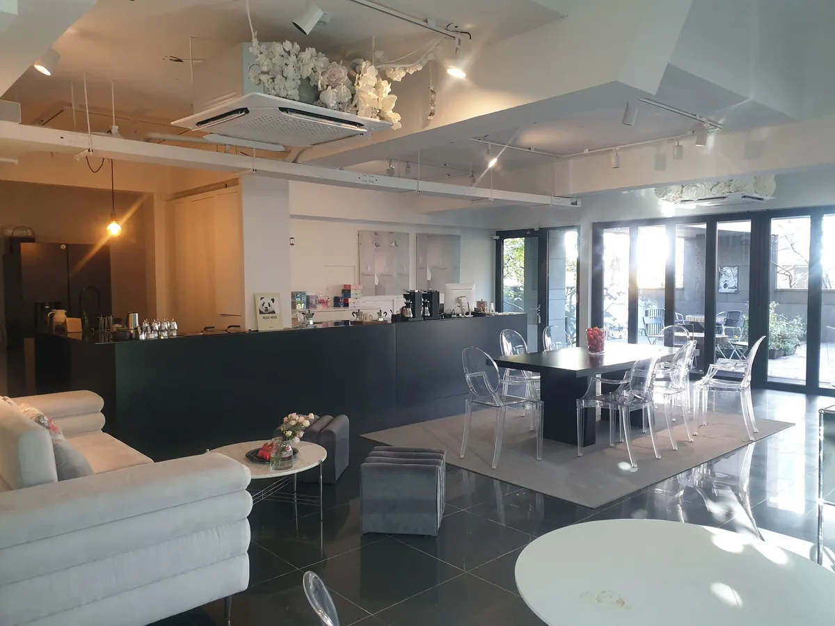 Kimdelsalon - Versatile Cultural Space with Garden Terrace, 300 sqm, popup store in Yeoksam-dong, interior view