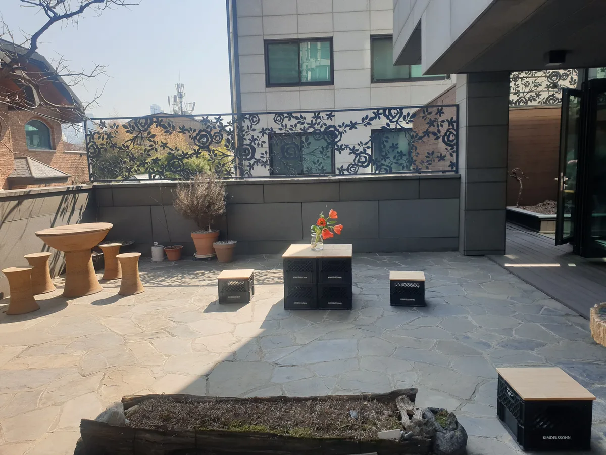Kimdelsalon - Versatile Cultural Space with Garden Terrace, 300 sqm, popup store in Yeoksam-dong, additional interior view