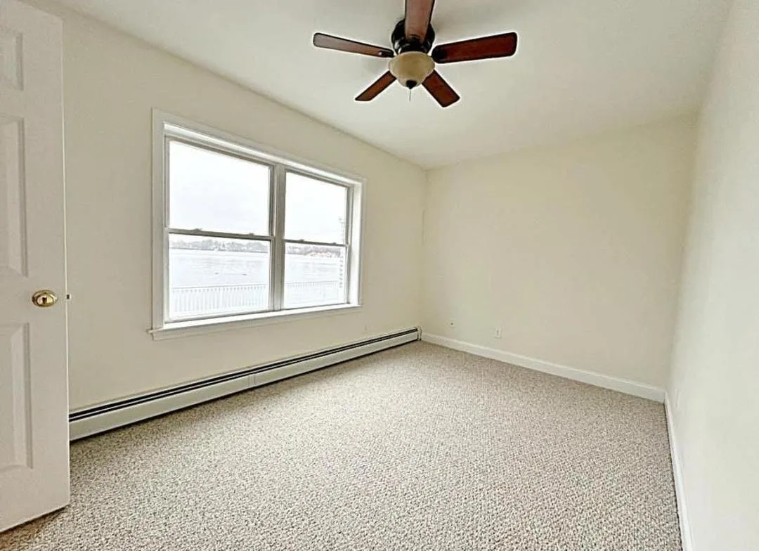 Lake House Apartment with Stunning Lake Views in Mill Spring — 3