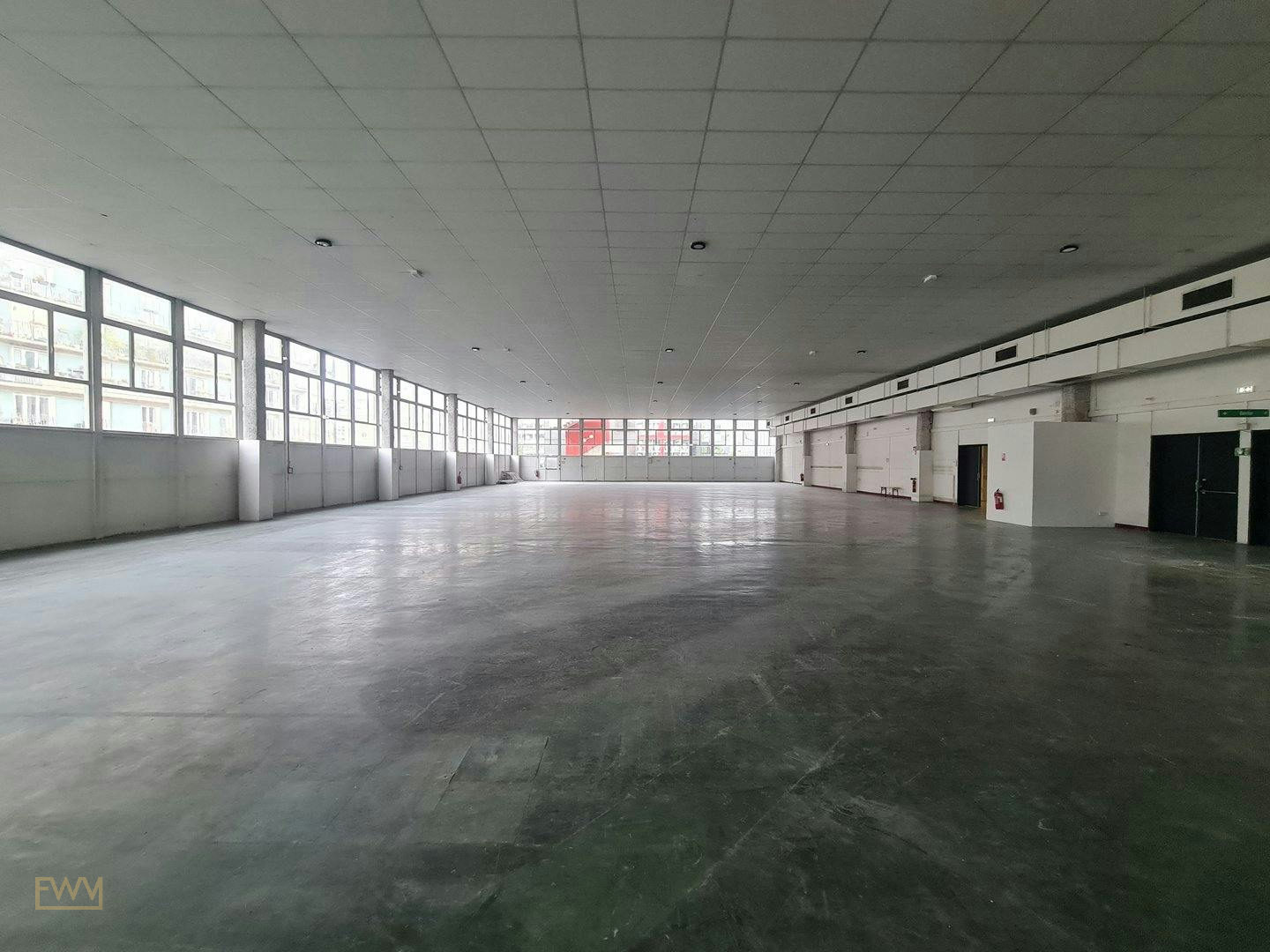Large Atypical Space in the 5th Arrondissement, Paris, 1200 sqm, art exhibition, pop-up rental