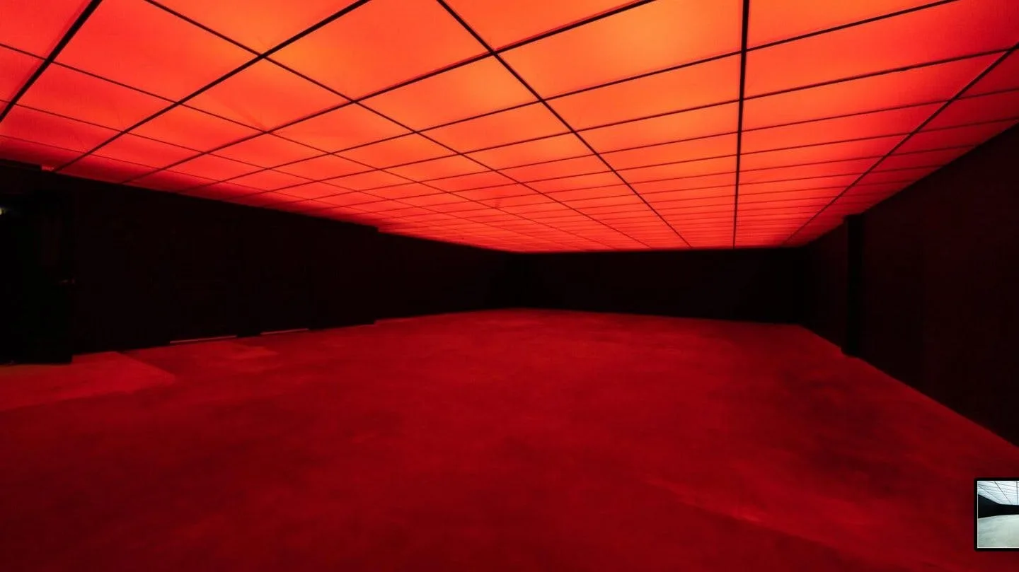 Large Blackout Studio with RGB Ceiling and Car Access — 4