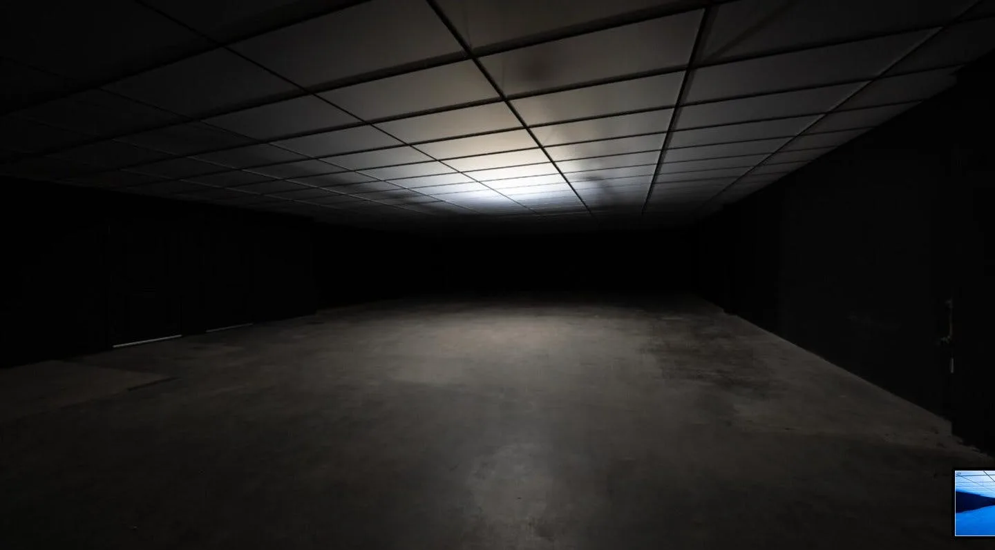 Large Blackout Studio with RGB Ceiling and Car Access — 5