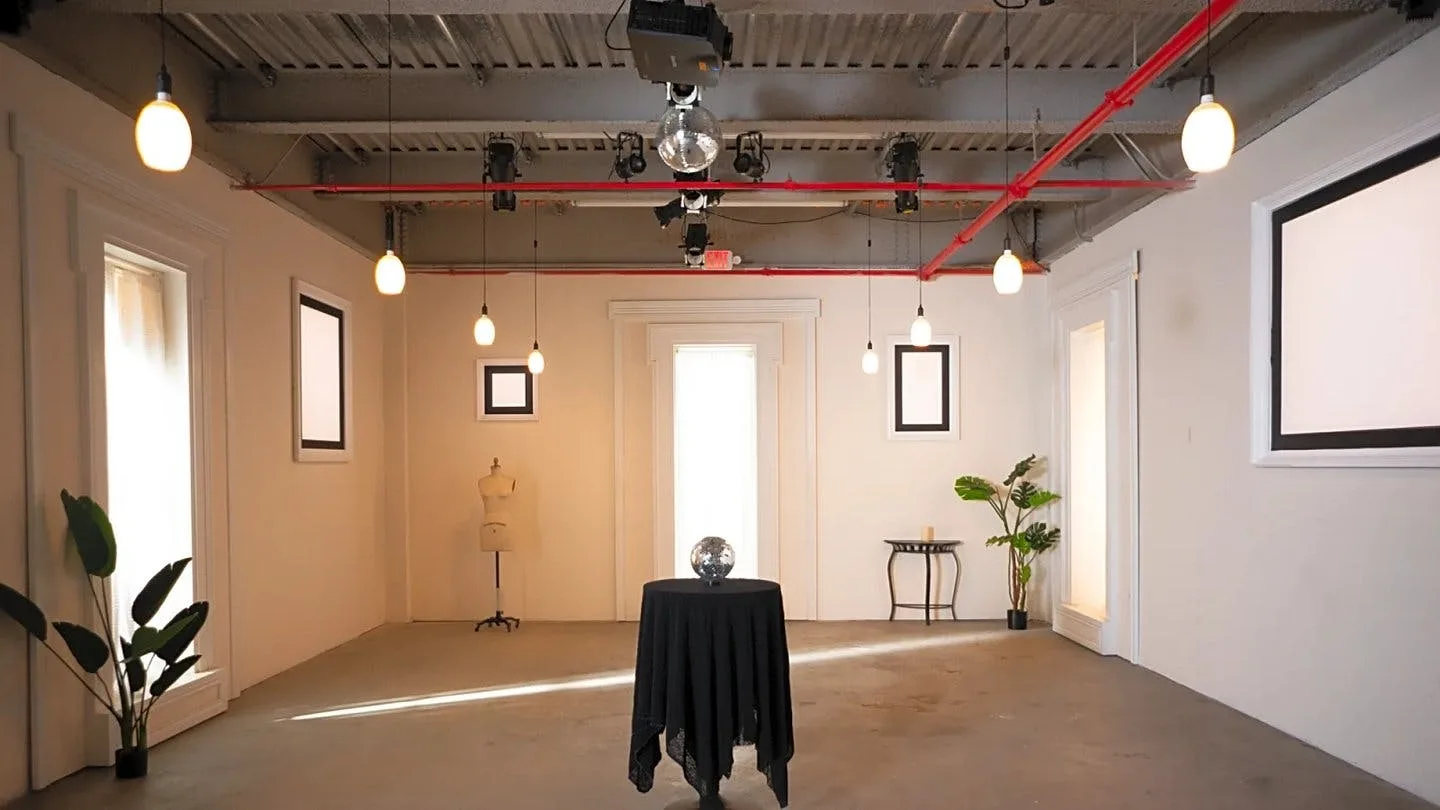 Large Bushwick Gallery Space in Brooklyn — 2