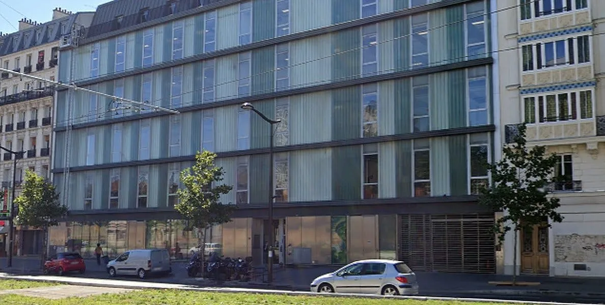 Large Commercial Space in the 18th Arrondissement of Paris — 2