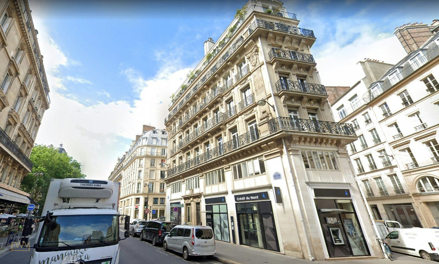 Large Corner Boutique on Rue du Louvre, Paris
