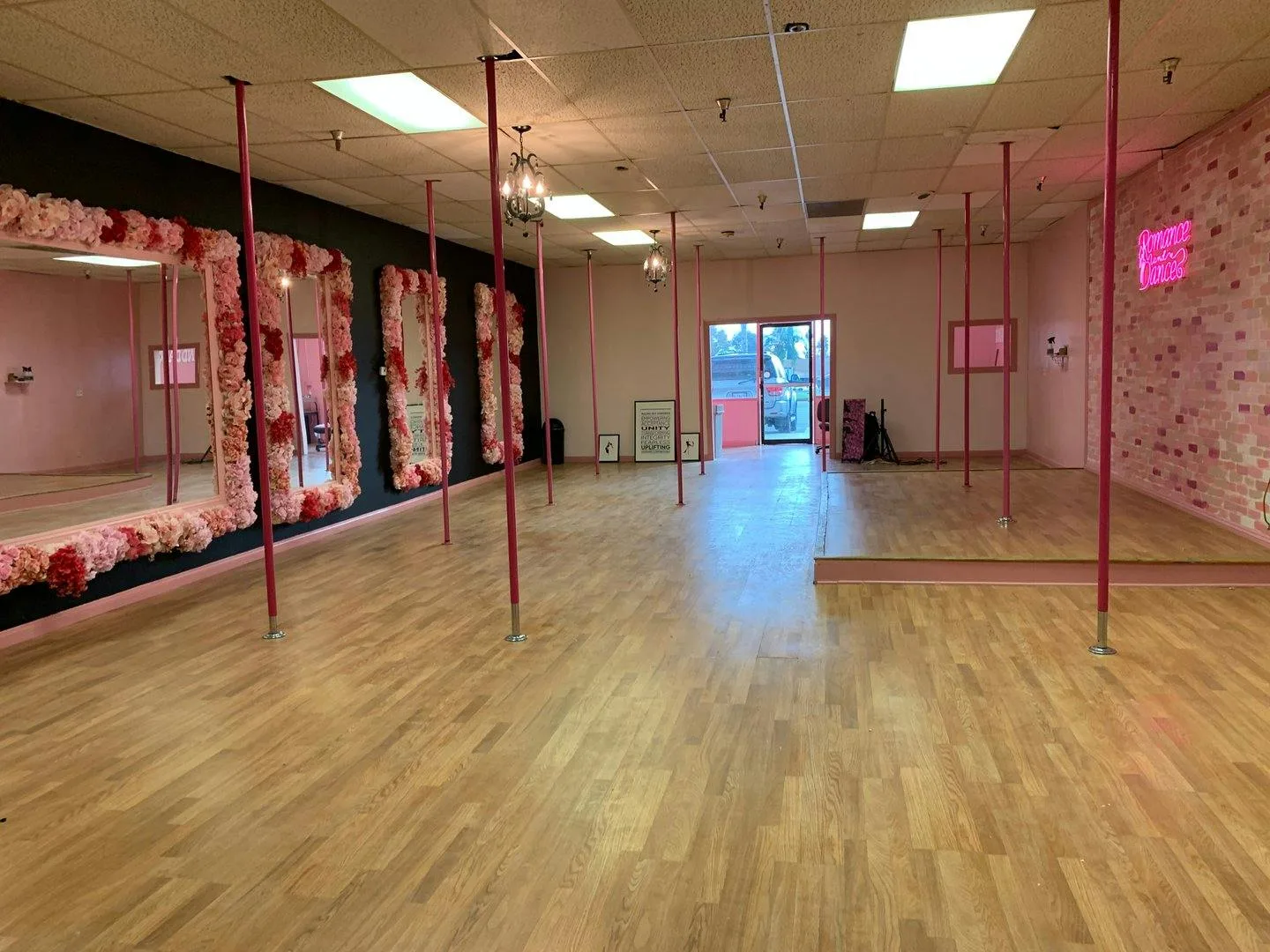 Large Event, Gallery, and Photo Space in Rancho Cucamonga