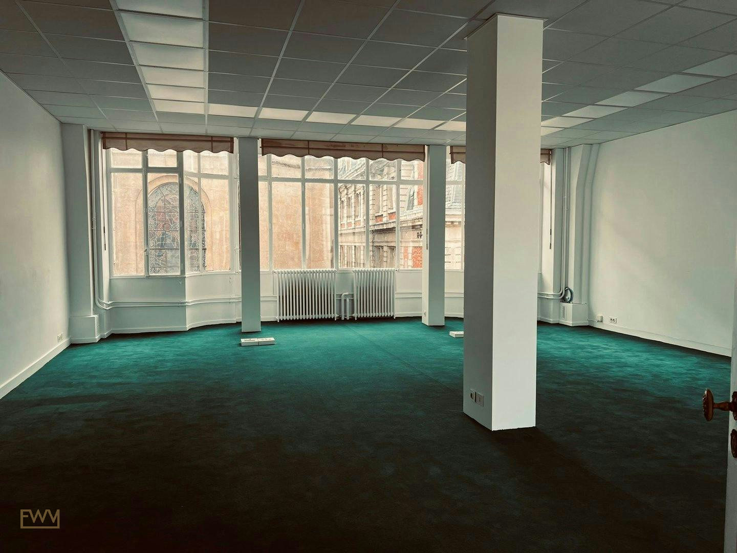 Large Multi-Story Event Space in Paris 2nd Arrondissement, 600 sqm, pop up store