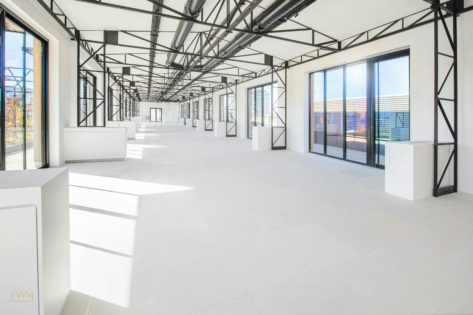 Large Multipurpose Event Space on Rue Jobbe Duval, Paris, 5660 sqm, pop up store, interior view