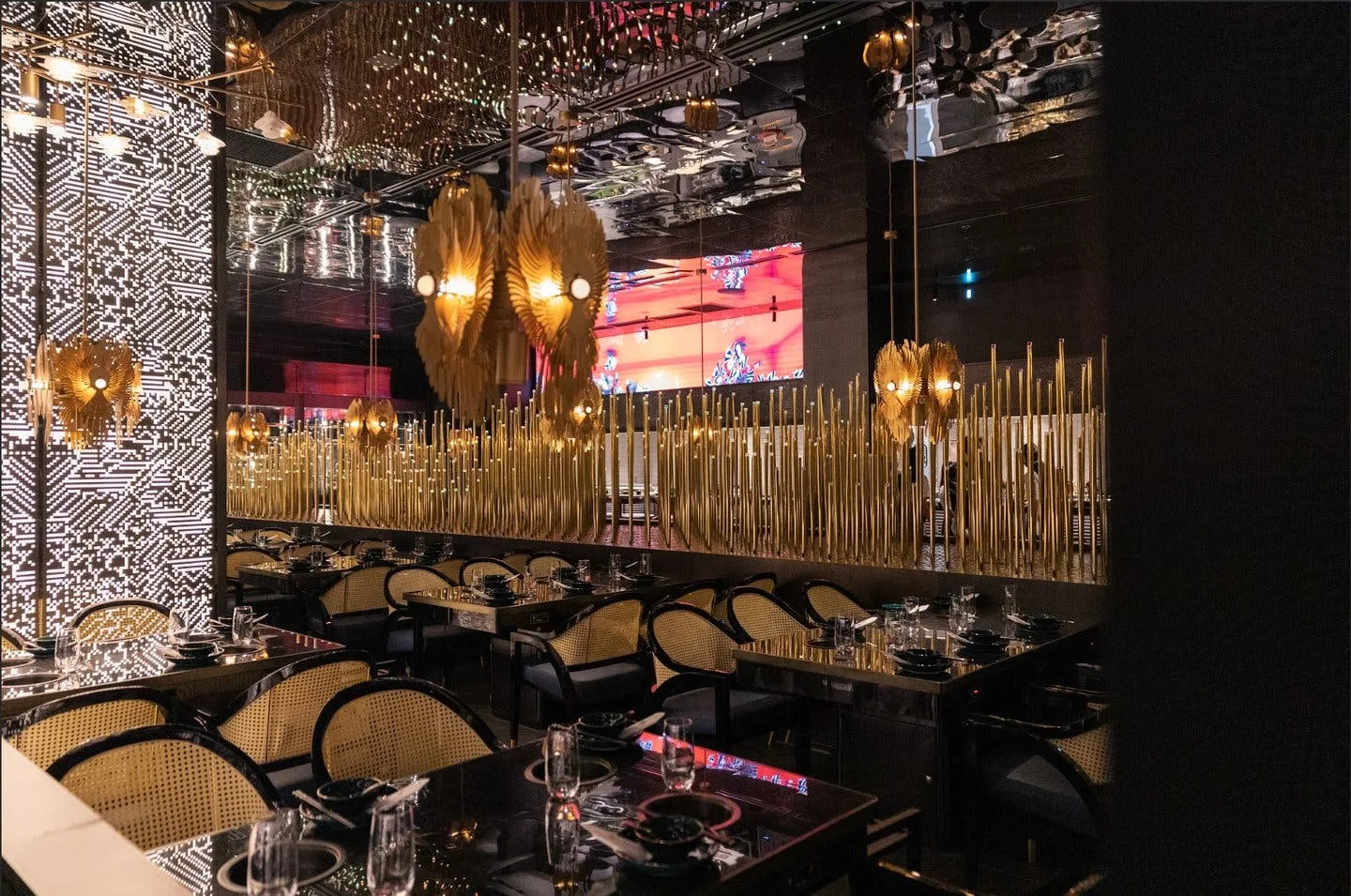 Large Restaurant and Event Space on S Delano Ct, Chicago — 3