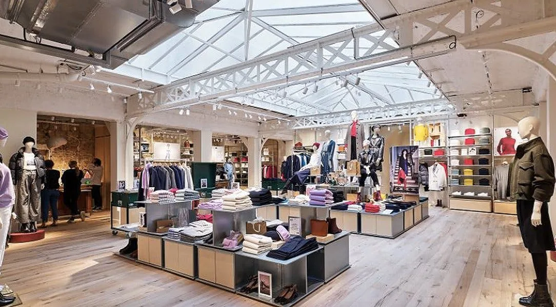 Large Retail Space in Le Marais Paris — 5