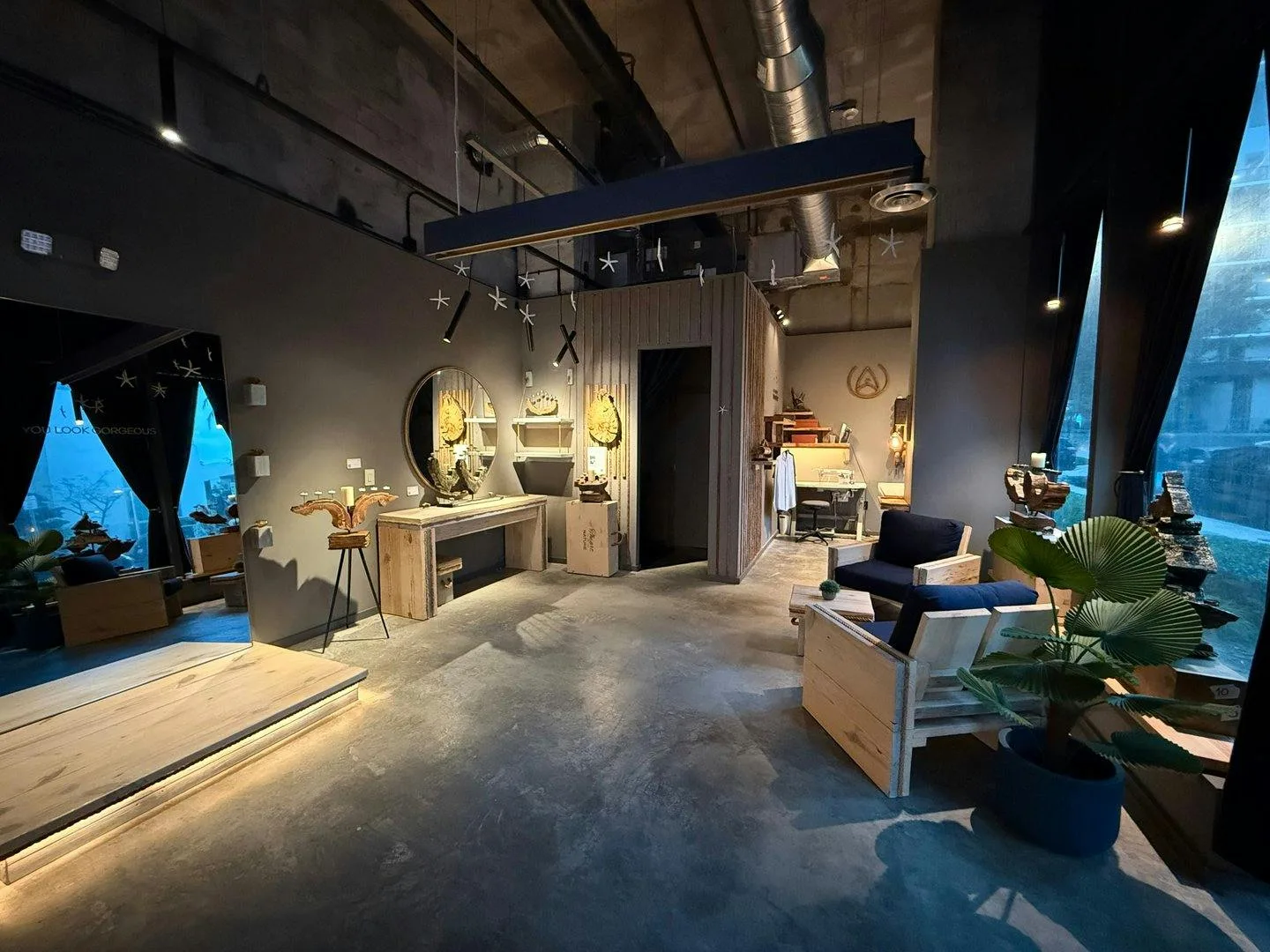 Loft Style Boutique and Gallery in Miami — 2