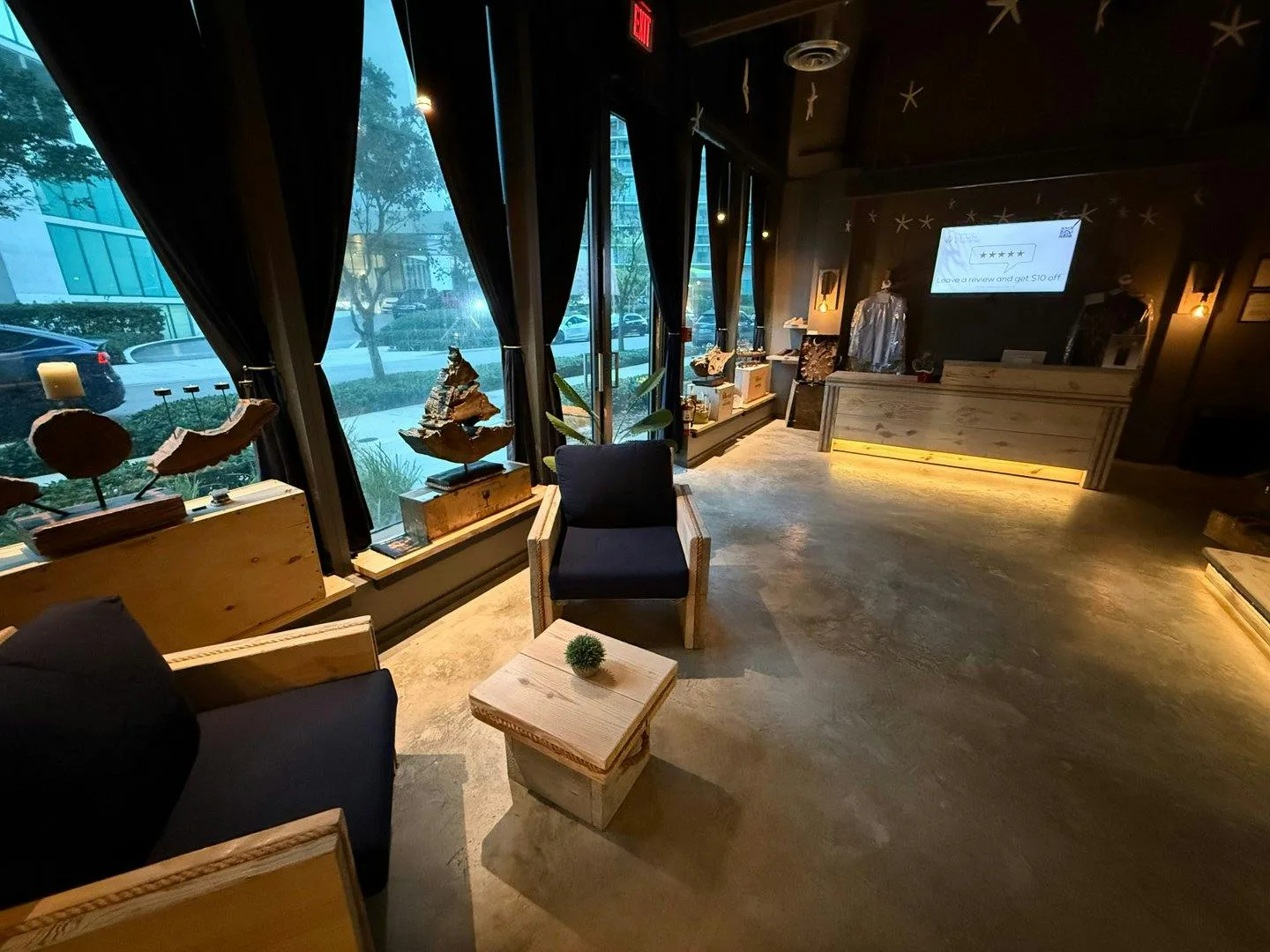 Loft Style Boutique and Gallery in Miami — 4
