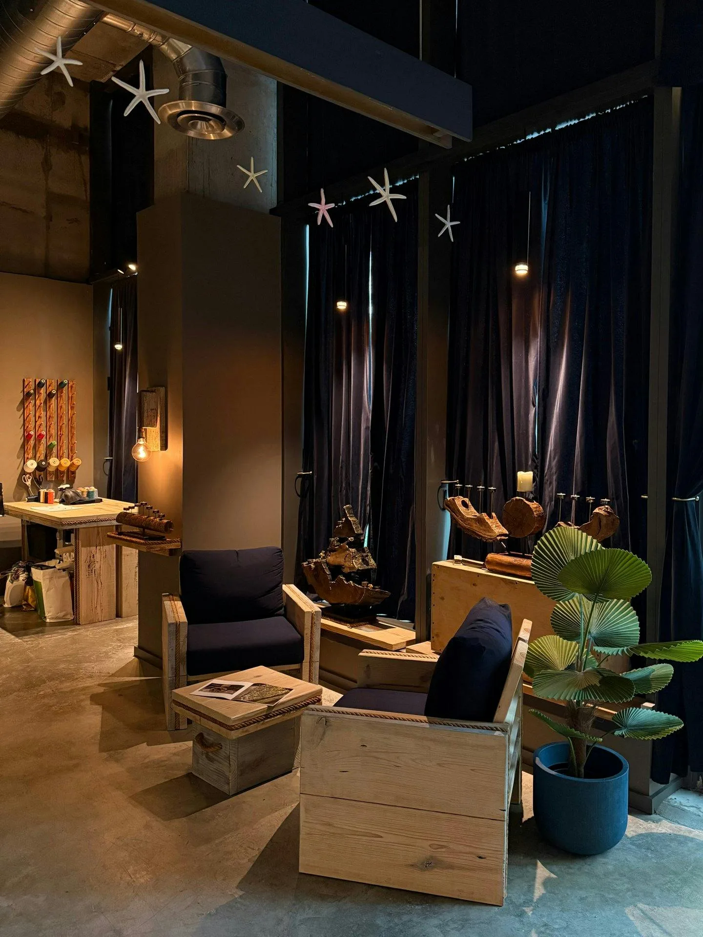 Loft Style Boutique and Gallery in Miami — 5