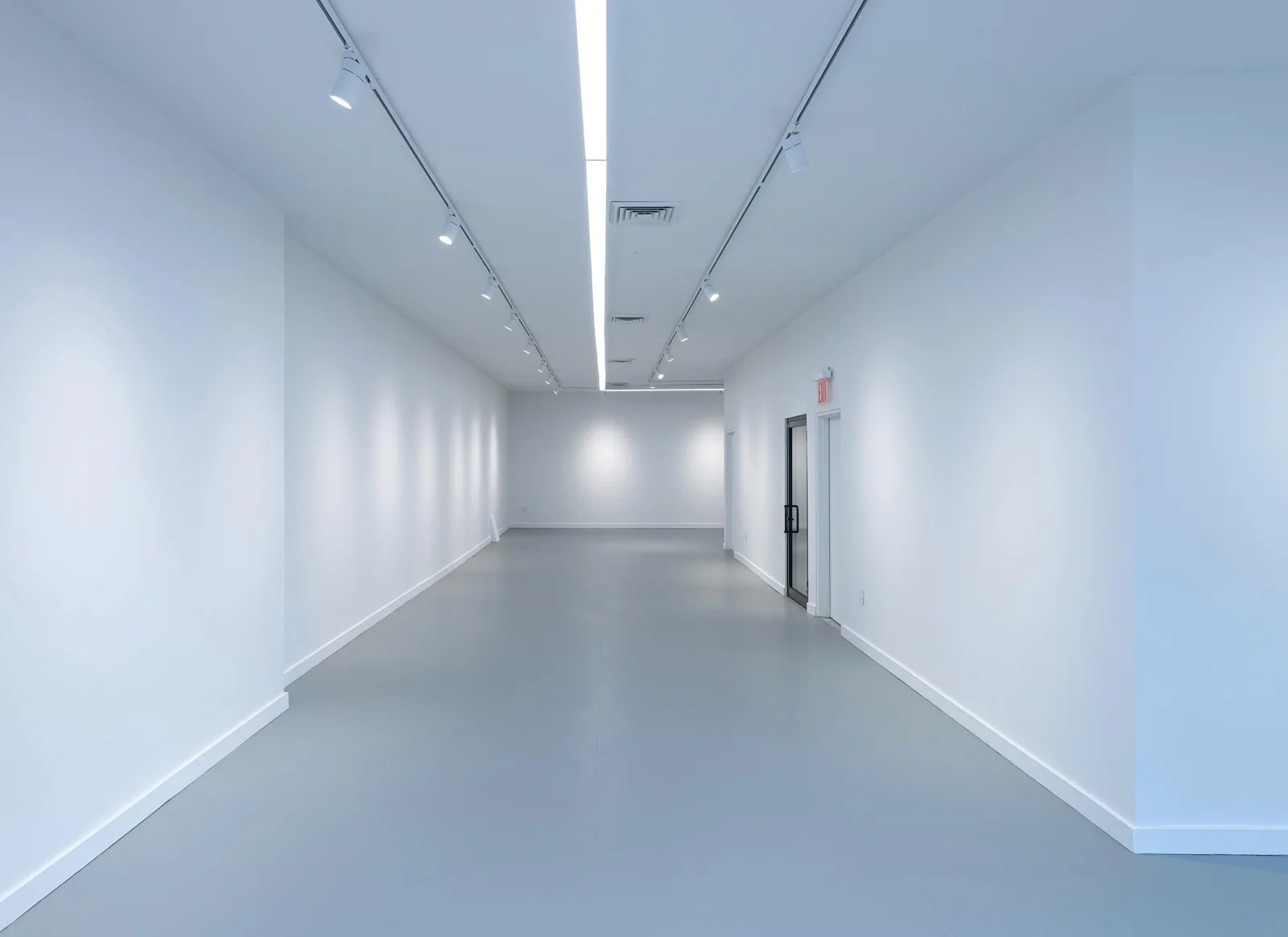 Lower East Side White Box Gallery Space in New York — 3