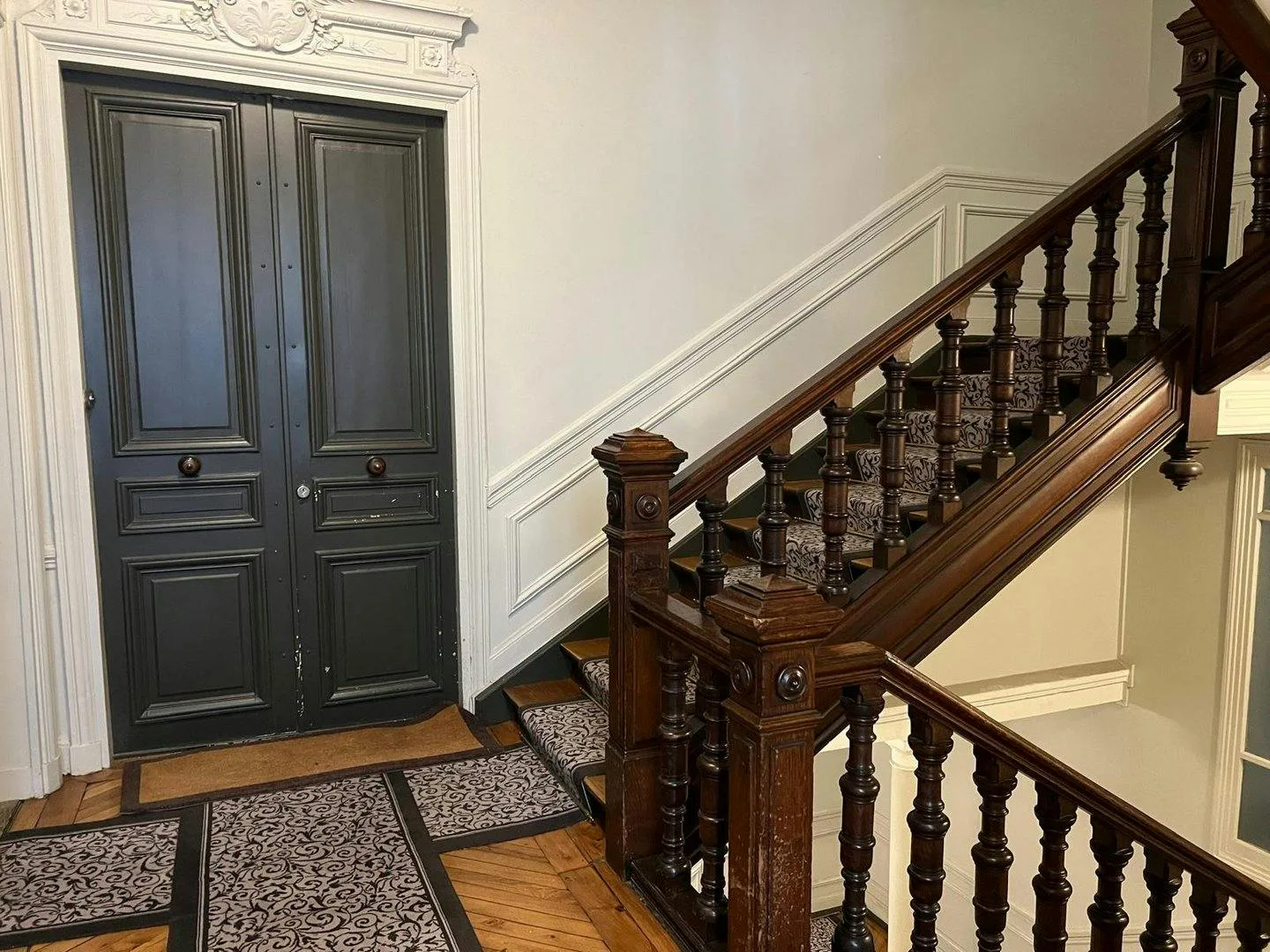 Luxury Apartments for Events and Showrooms on Rue Marbeuf — 5
