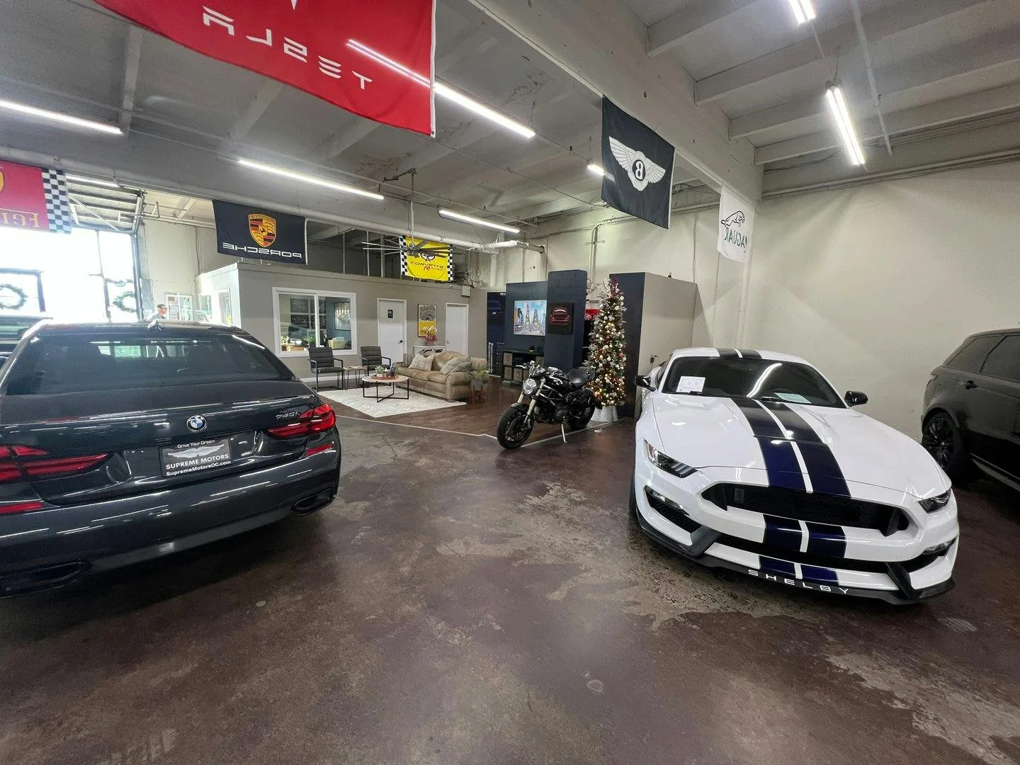 Luxury Car Dealership in Warehouse Space — 3