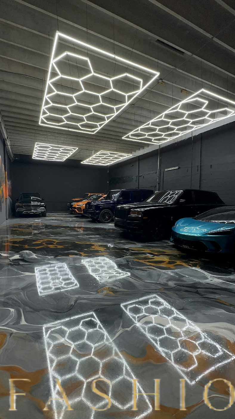 Luxury Creative Studio and Showroom in Miami, 251 sqm, content creation, pop-up rental