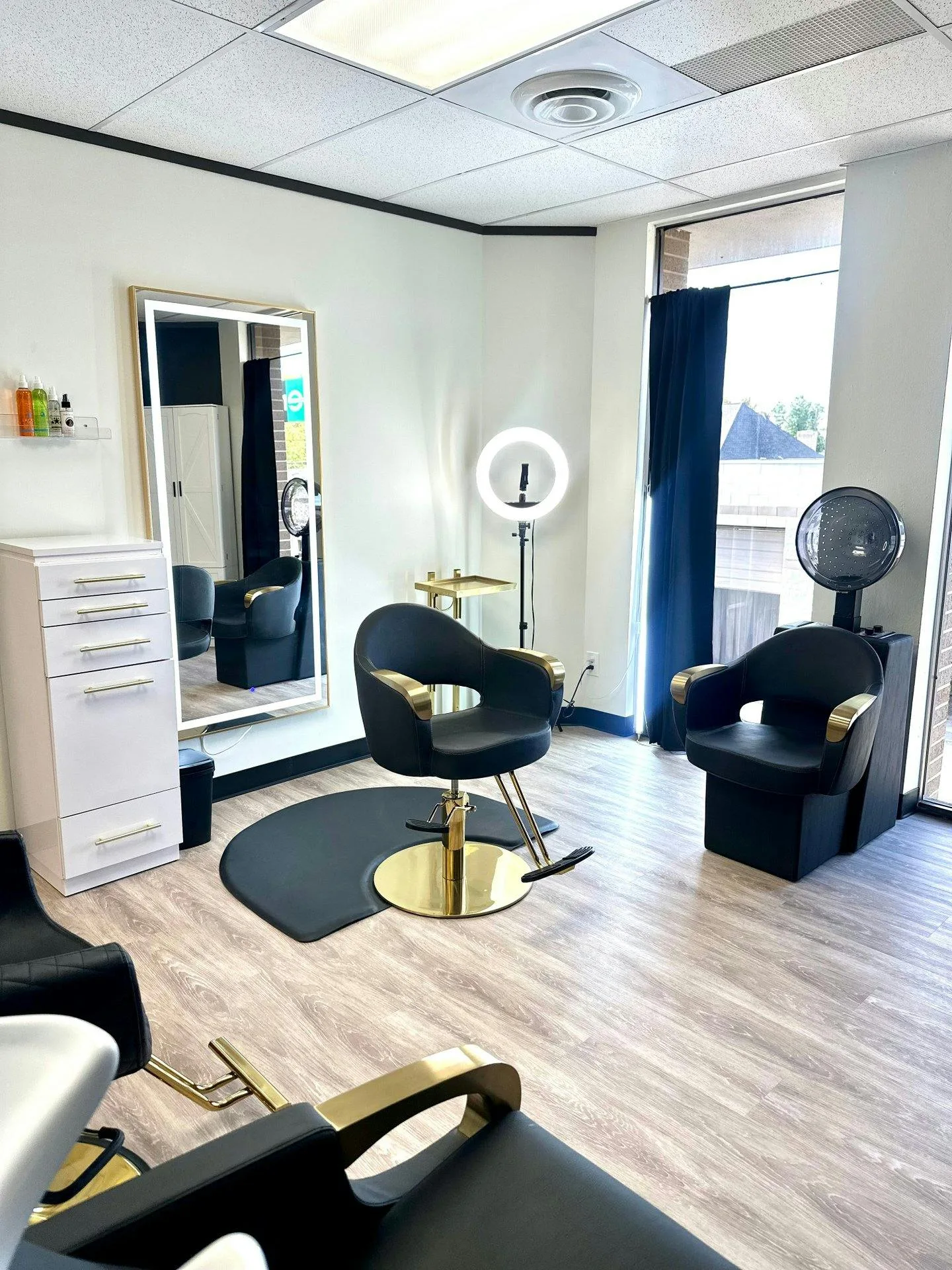 Luxury Salon Oasis in Houston — 4