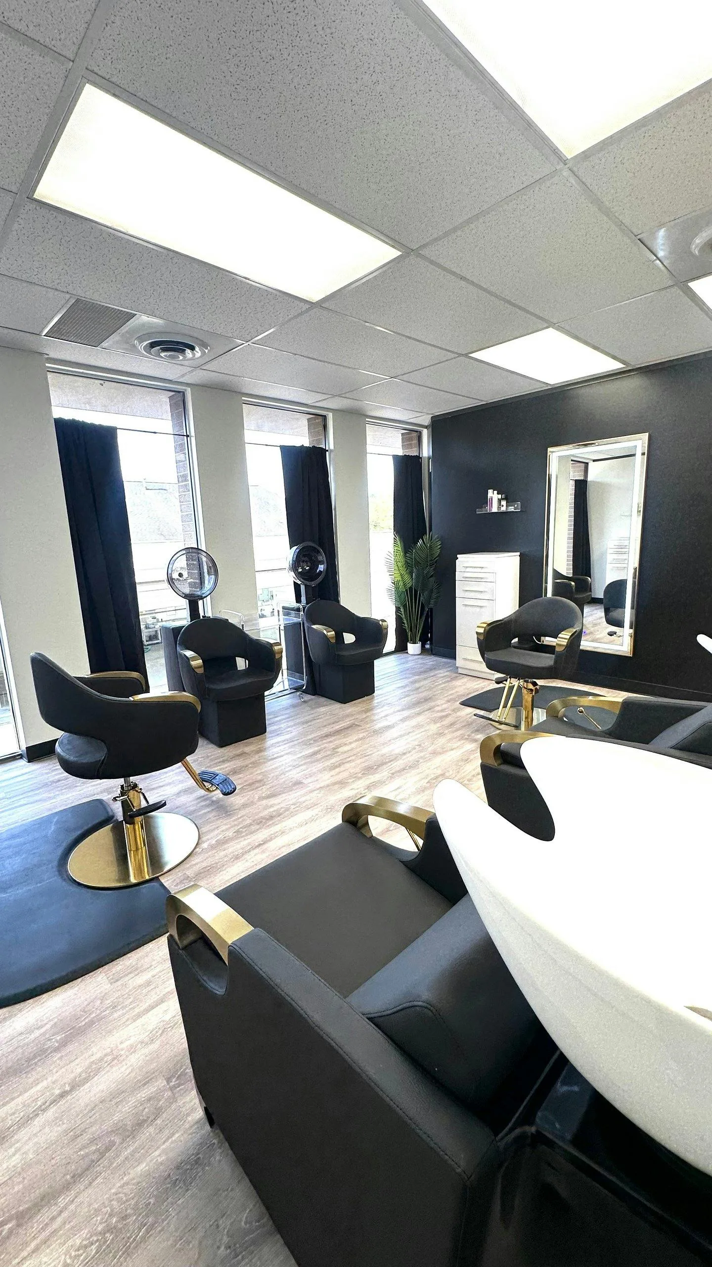 Luxury Salon Oasis in Houston — 5