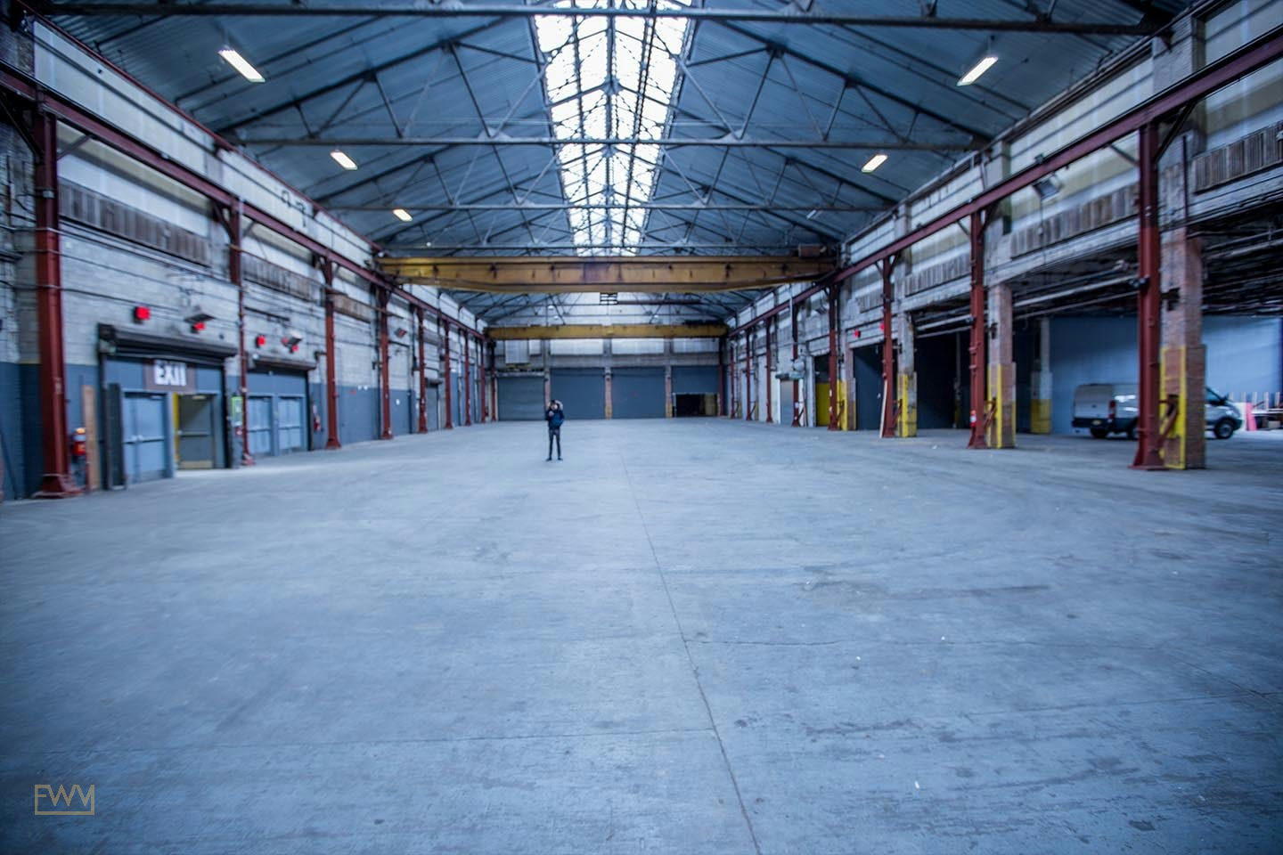 Massive Warehouse in Brooklyn, 3252 sqm, pop up store