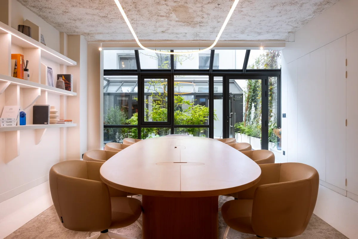Meeting Room in the 9th Arrondissement, 31 sqm, corporate event, pop-up rental in Paris, interior view