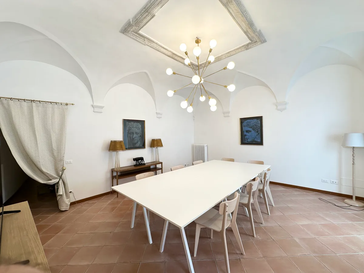 Meeting Room with Amenities in Central Location, 60 sqm, corporate event, pop-up rental in Trento, third interior view
